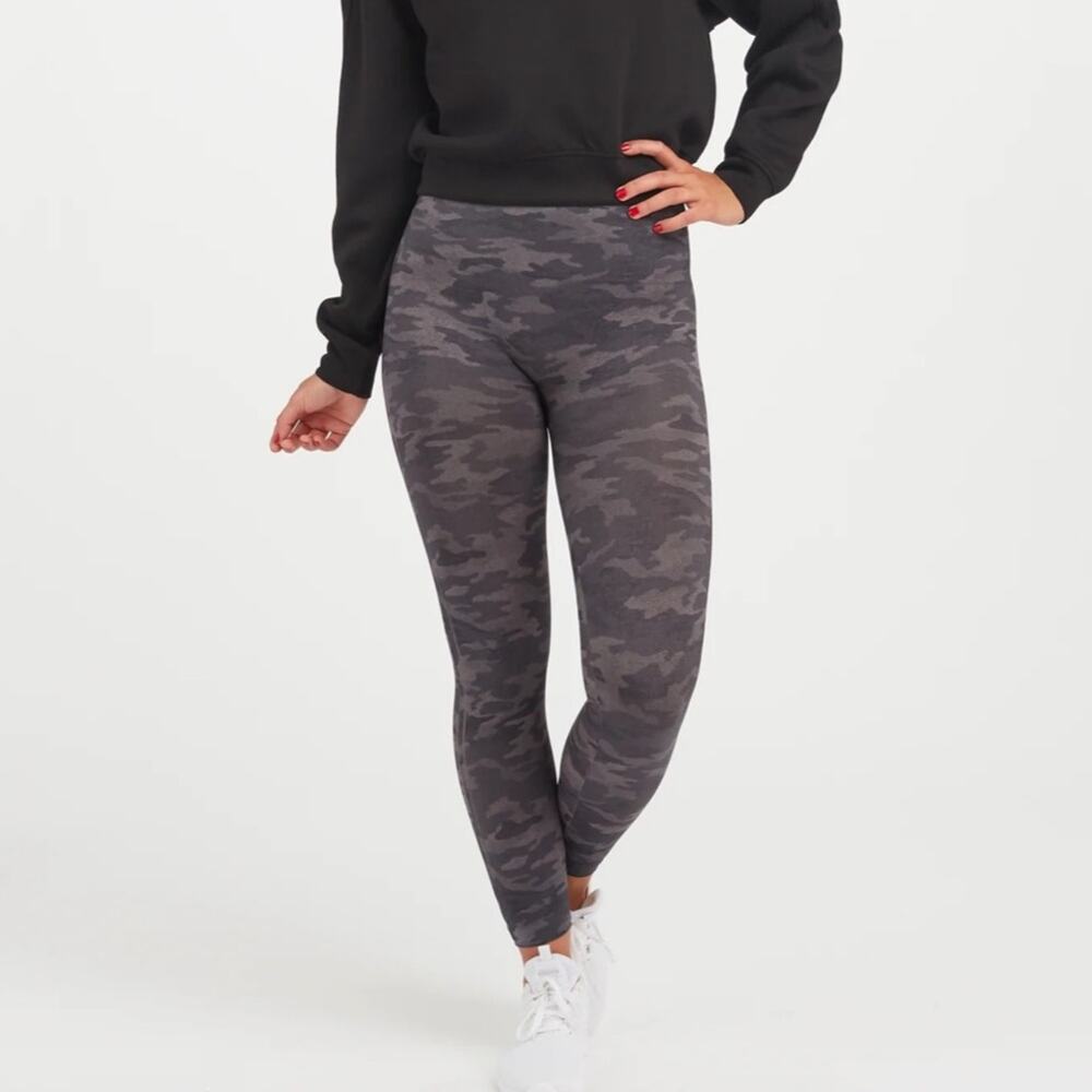 NWT Spanx Heathered Camo Seamless High Rise Knit Leggings Size Small
